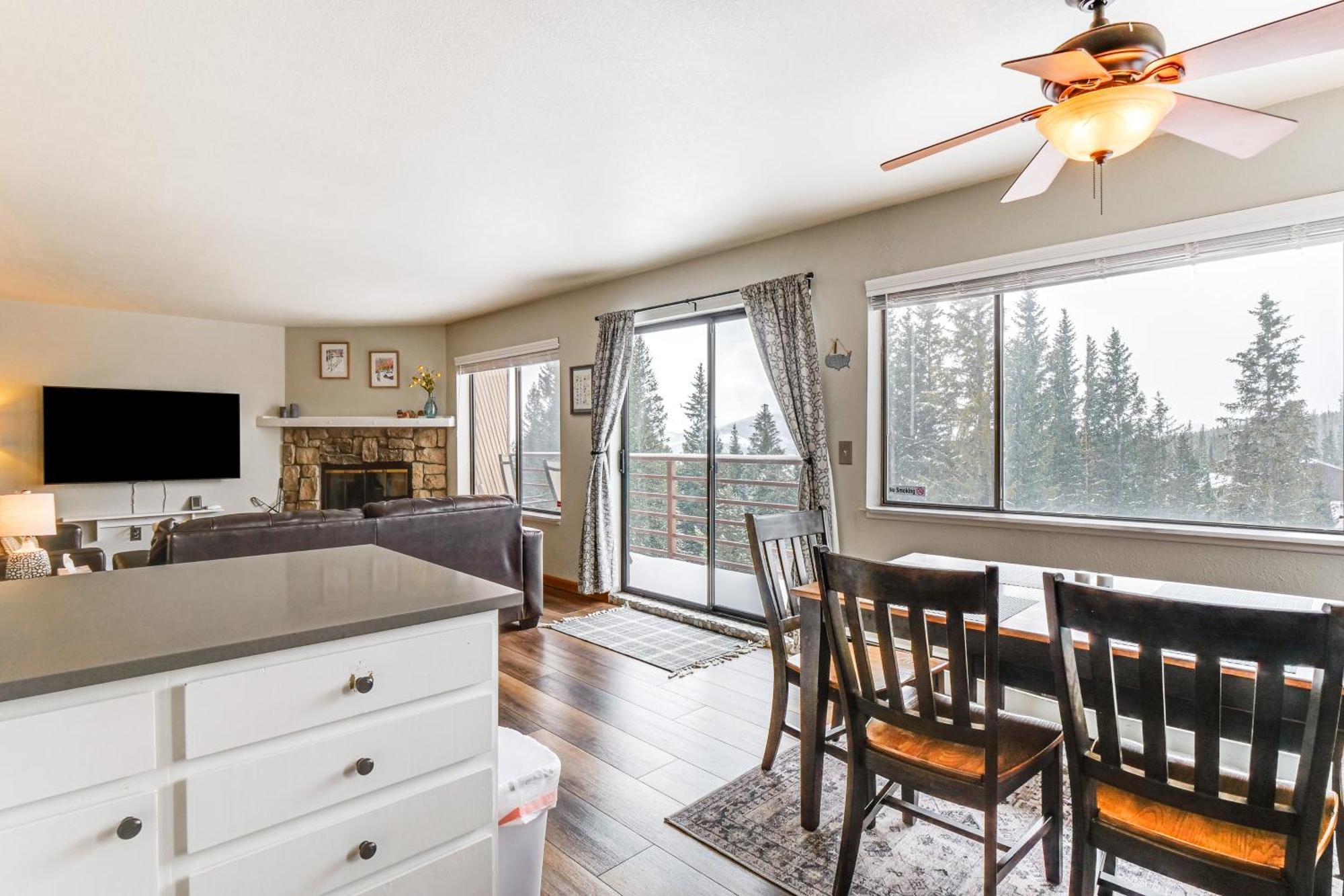 Rocky Mountain Retreat With View, 11 Mi To Keystone! Leilighet Silverthorne Eksteriør bilde